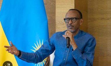 Abanyarwanda bakwiriye kurekerwa Demokarasi yabo - Perezida Kagame
