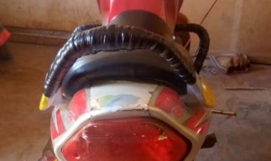 Gatsibo:Yashutse umumotari ngo amuhe moto ayisuzume mbere yo kuyigure ahita ayiba afatwa nyuma y'iminota 30