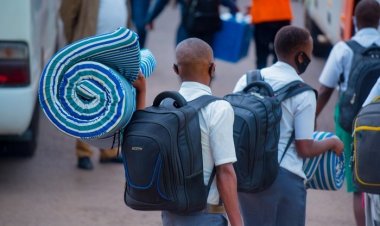 Guverinoma yashyize akadomo ku kavuyo k'ibigo by'amashuri byishyuzaga umurengera w'amafaranga y'ishuri 