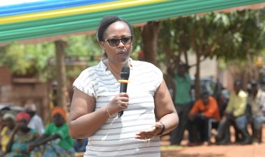 Ntabwo twifuza ko utubari  dufungura amasaha y’akazi-Minisitiri Ingabire 