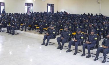 Itsinda ry'abapolisi ryiganjemo abapolisikazi rigiye kwerekeza muri Sudan y'Epfo 