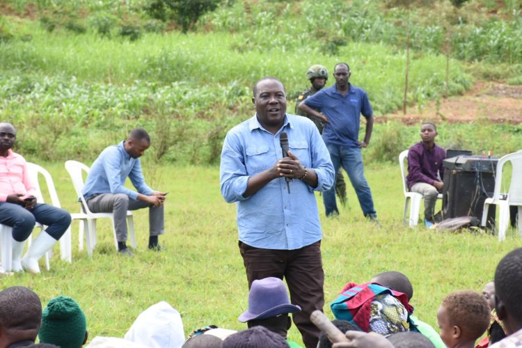 Inama z'abayobozi bakora bazajye bazikora ku mugoroba nibashaka barare ku biro-Minisitiri Gatabazi 