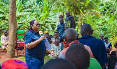 Turacyafite ubukene ariko kugira ngo tubuvemo biradusaba gukora cyane-Meya Niyonagira