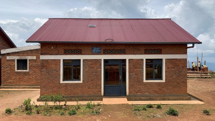 Gakenke: Abatujwe mu Mudugudu utangiza ibidukikije ntibakikanga ko batwarwa n’inkangu