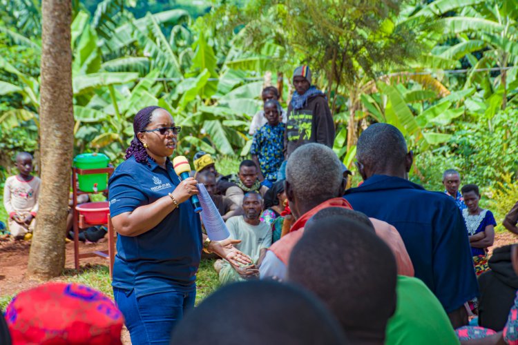 Turacyafite ubukene ariko kugira ngo tubuvemo biradusaba gukora cyane-Meya Niyonagira