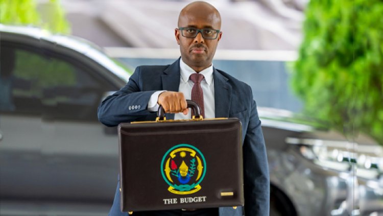 Ingengo y'imari ya 2025/2026 ni miliyari 7.032,5 harimo 853,6 zo kubaka ikibuga cy'indege cya Bugesera