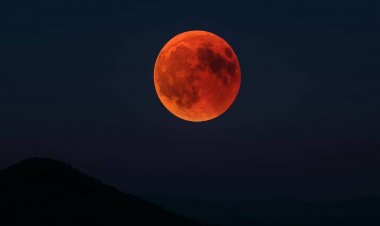 Blood Moon 2025:Ukwezi kuraza kwambara amaraso mu ijuru ry’u Rwanda